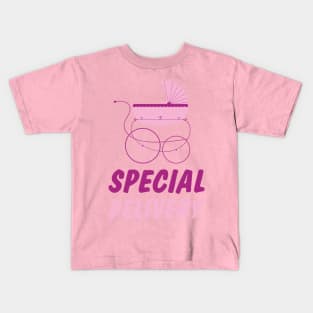 Special delivery. Parents. Kids T-Shirt